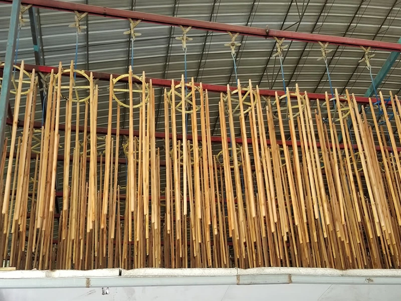 Wooden Broom Stick Handle ( PVC Coated )